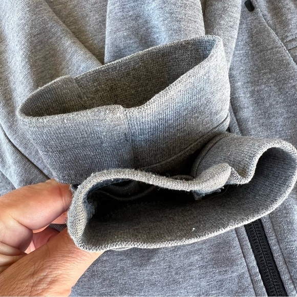 Nike Tech Fleece Gray Cape Hoodie Small Asymmetrical Zipper Waist Cinch - Picture 15 of 16